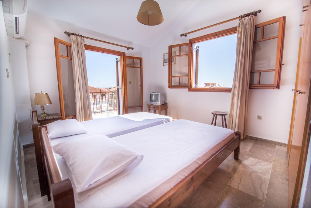 Maria Parameriti Apartments Poros  Exterior foto